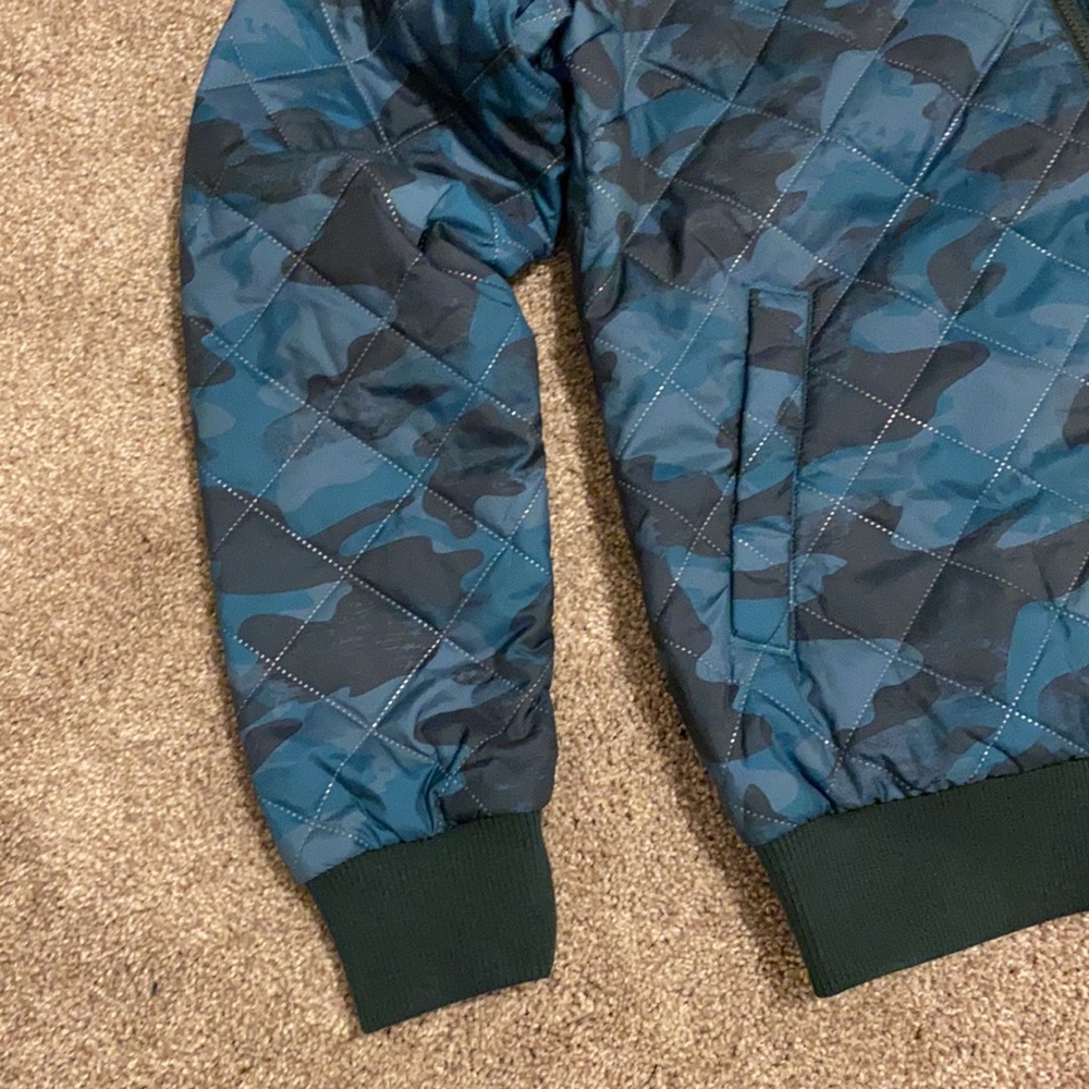 Columbia Sportwear Company - Picture 9 of 13
